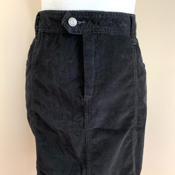 Black corduroy midi skirt in excellent condition size 16/XL - Picture 1 of 4